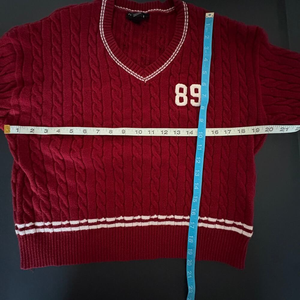 Burgundy Cable Knit V Neck Med Varsity Sweater Arden B Preppy Y2K Dark Academia - Picture 3 of 9